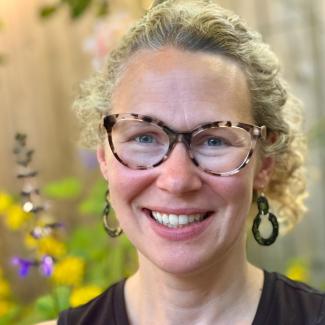 Dr. Miriam Spering